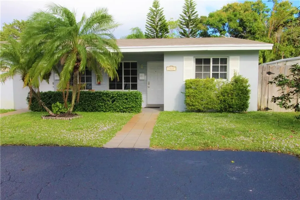 1627 NE 32nd Street Oakland Park FL 33334