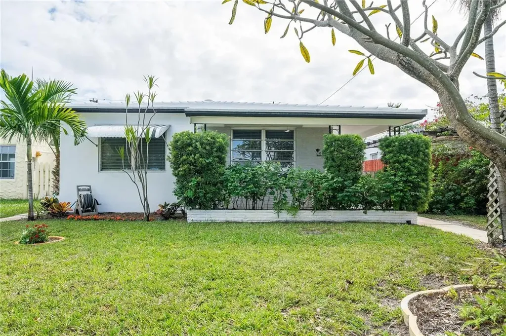 1714 Wiley Street Hollywood FL 33020