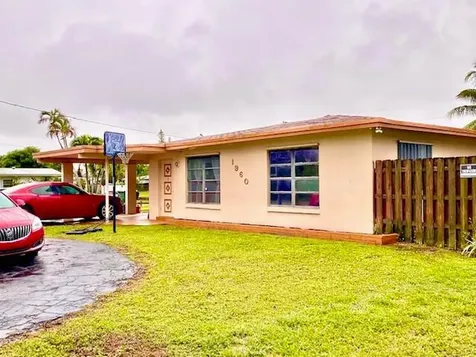 1960 NW 32nd Street Oakland Park FL 33309
