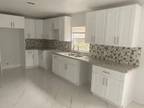 4439 NW 22nd Court Miami FL 33142