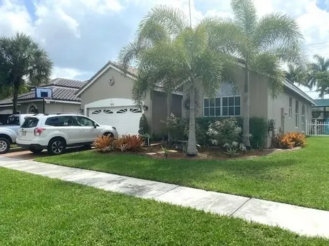 1109 NW 184th Terrace Pembroke Pines FL 33029