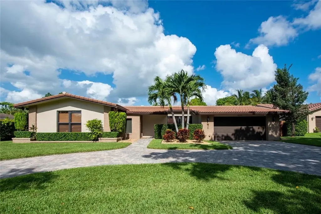 601 E Lake Dasha Drive Plantation FL 33324