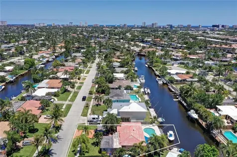 110 SE 12th Court Pompano Beach FL 33060