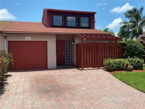 10017 SW 16th Street Pembroke Pines FL 33025