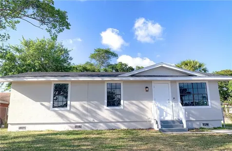 1312 W 7th Street Riviera Beach FL 33404