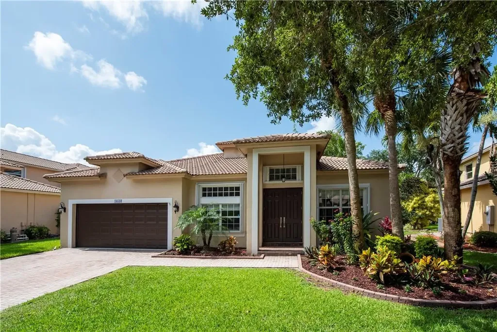 16510 Diamond Place Weston FL 33331