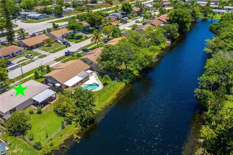 7908 SW 3rd Street North Lauderdale FL 33068