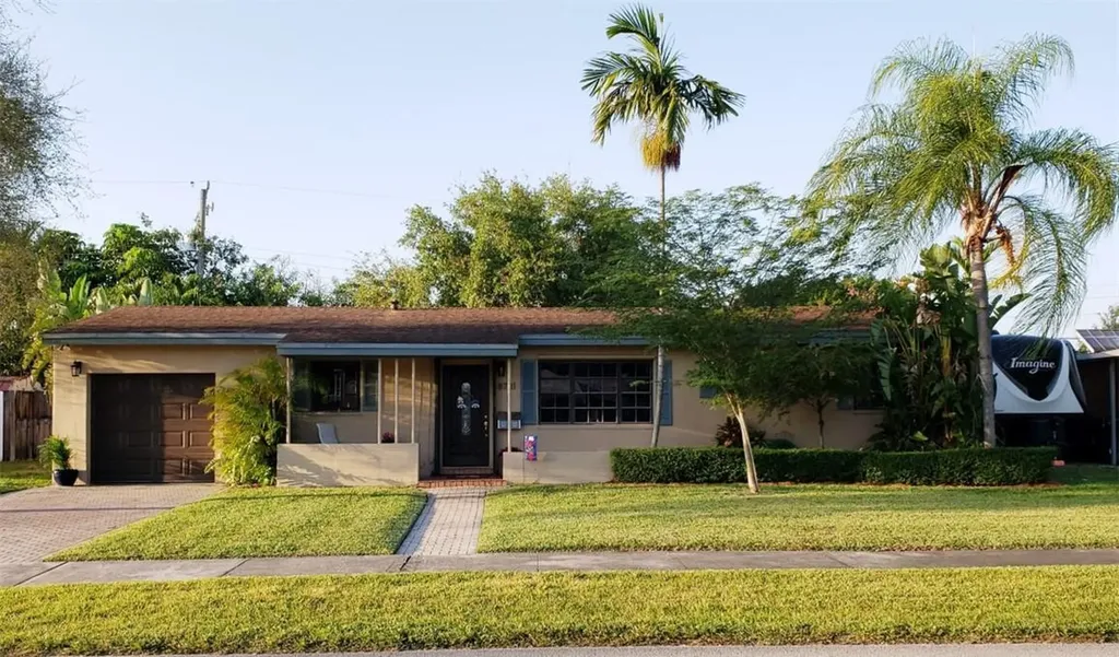8731 SW 43rd Terrace Miami FL 33165