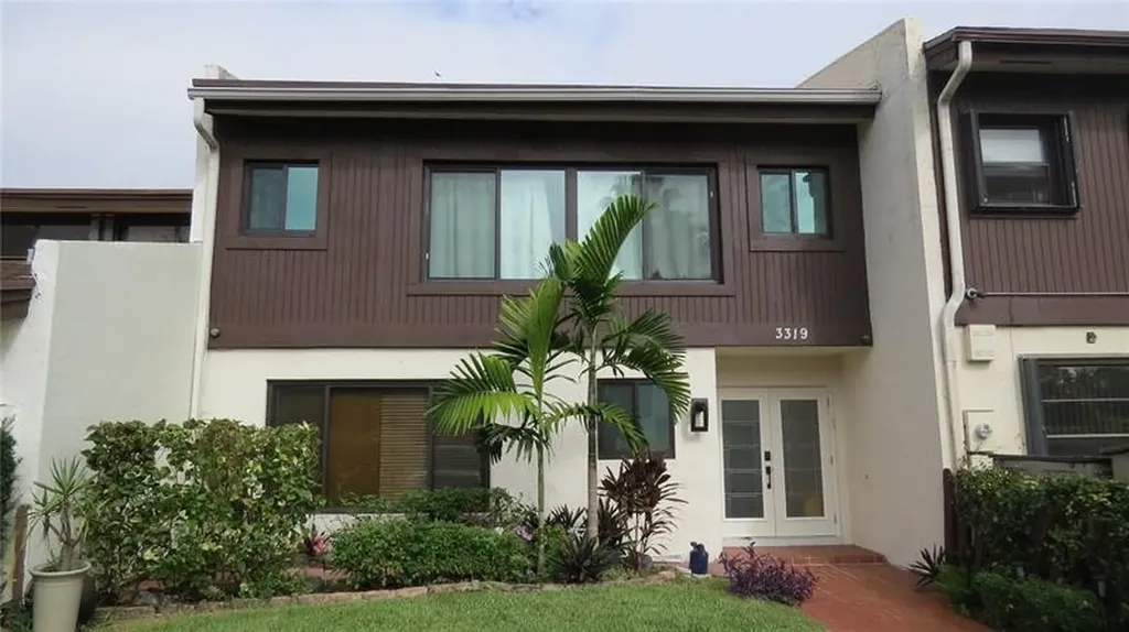 3319 Oak Drive Hollywood FL 33021