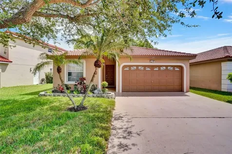 611 NW 182nd Way Pembroke Pines FL 33029