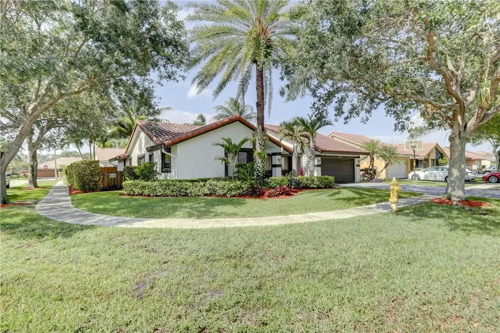 10507 NW 7th Street Plantation FL 33324