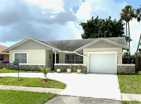 7504 SW 7th Street North Lauderdale FL 33068