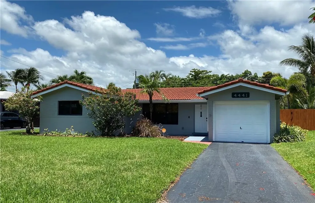 4441 NE 15th Way Oakland Park FL 33334
