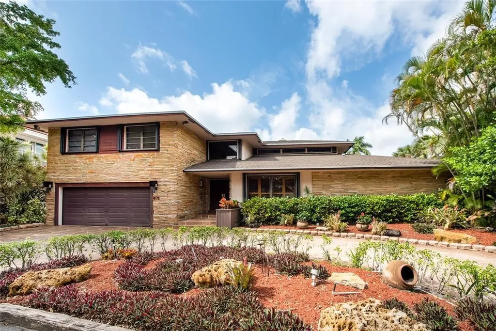 813 W Coco Plum Circle Plantation FL 33324