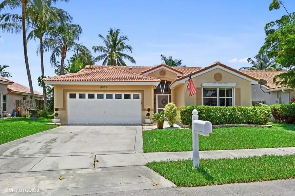 6588 Buena Vista Drive Margate FL 33063