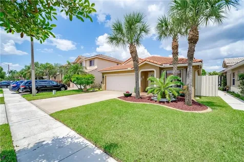 2228 NW 208th Way Pembroke Pines FL 33029