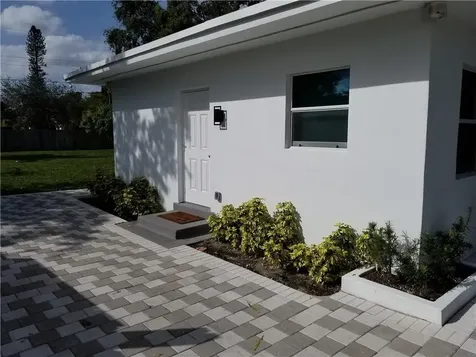 4217 SW 61st Avenue Davie FL 33314