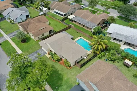 5239 SW 117th Avenue Cooper City FL 33330