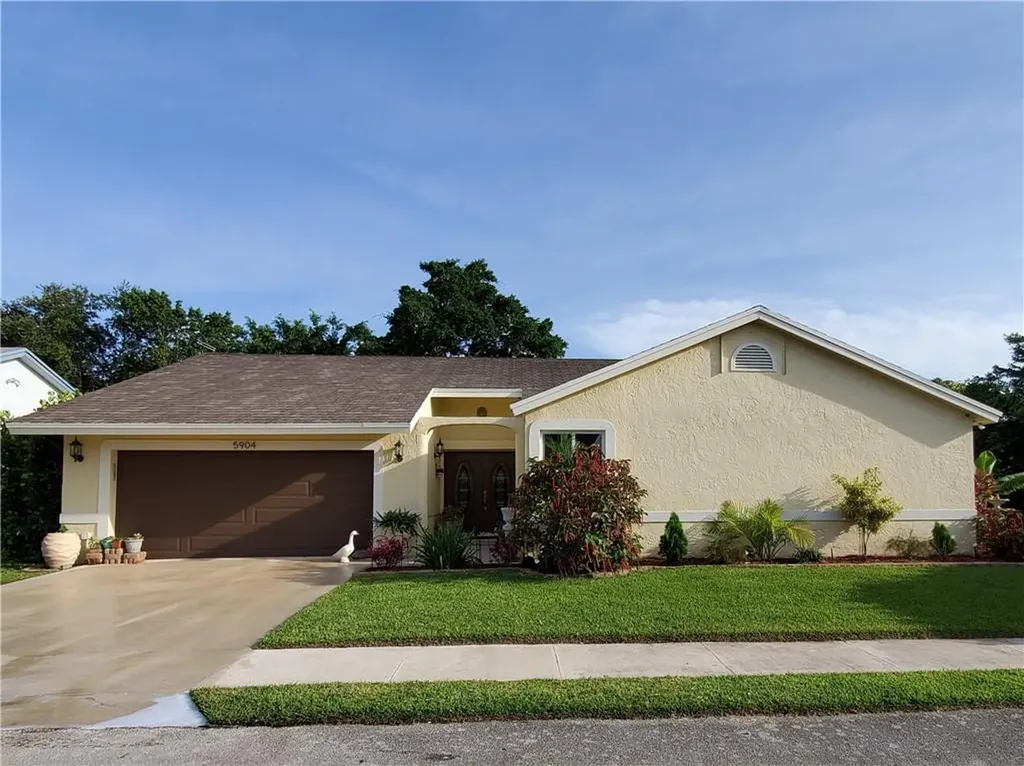 5904 Paradise Place Tamarac FL 33321