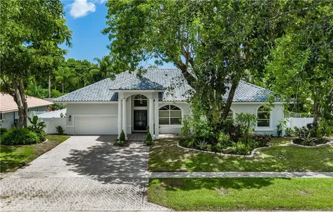 6821 N Grande Drive Boca Raton FL 33433
