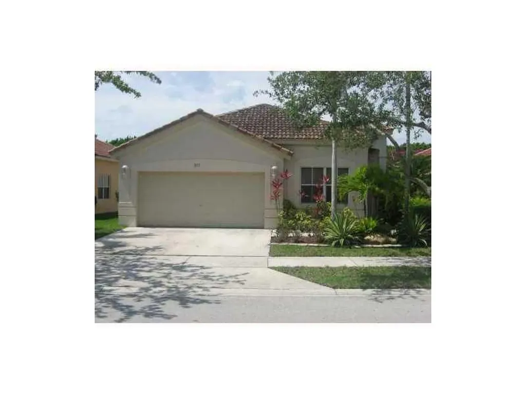 837 Tanglewood Circle Weston FL 33327