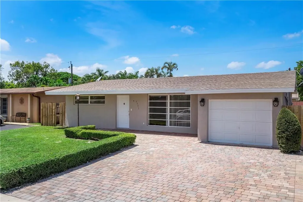 6451 Scott Street Hollywood FL 33024