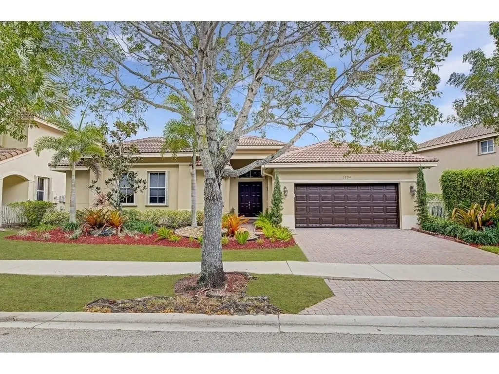 1294 Crossbill Court Weston FL 33327