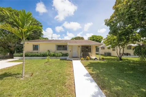 3234 Cleveland Street Hollywood FL 33021