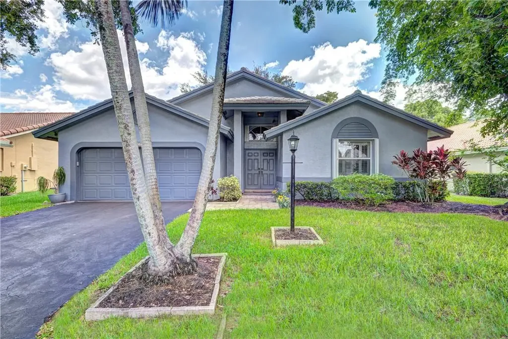 10319 NW 48th Court Coral Springs FL 33076