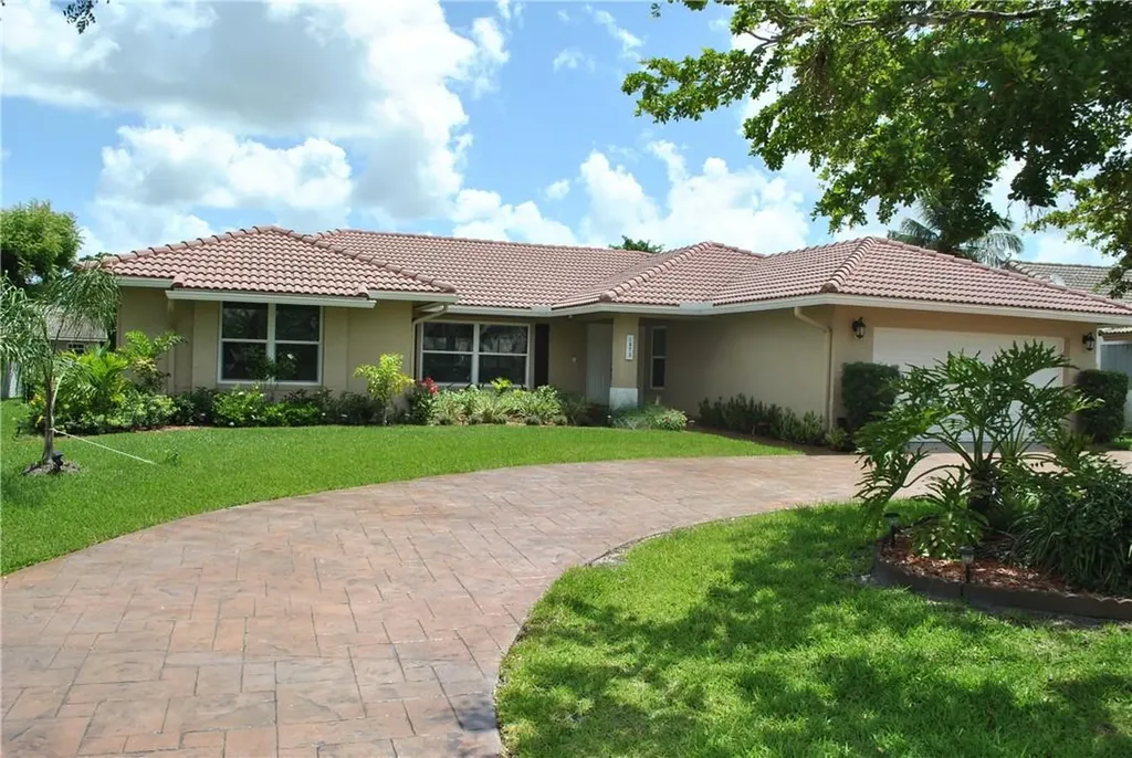 1873 NW 113th Way Coral Springs FL 33071