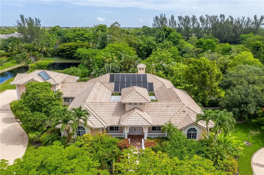 8935 NW 68th Court Parkland FL 33067