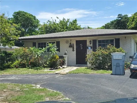 812 NE 11th Avenue Pompano Beach FL 33060