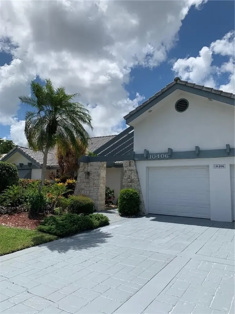 10406 Boca Woods Lane Boca Raton FL 33428