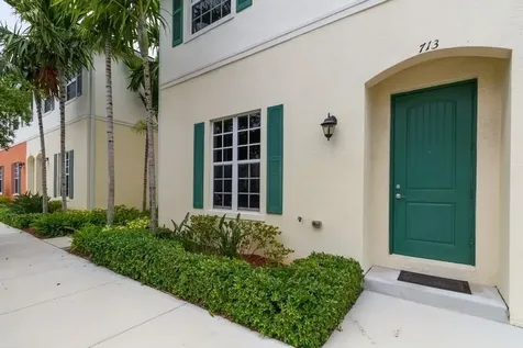 713 SW 2nd Avenue Pompano Beach FL 33060