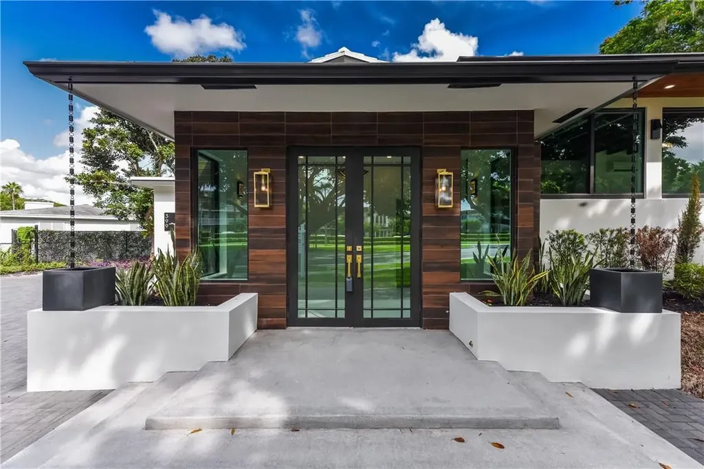 399 NE 20th Street Boca Raton FL 33431