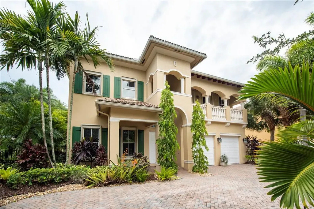10464 SW 54th Street Cooper City FL 33328