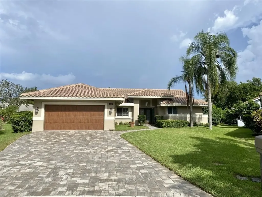 4967 NW 105th Drive Coral Springs FL 33076