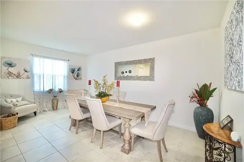 10493 W 33rd Way Hialeah FL 33018