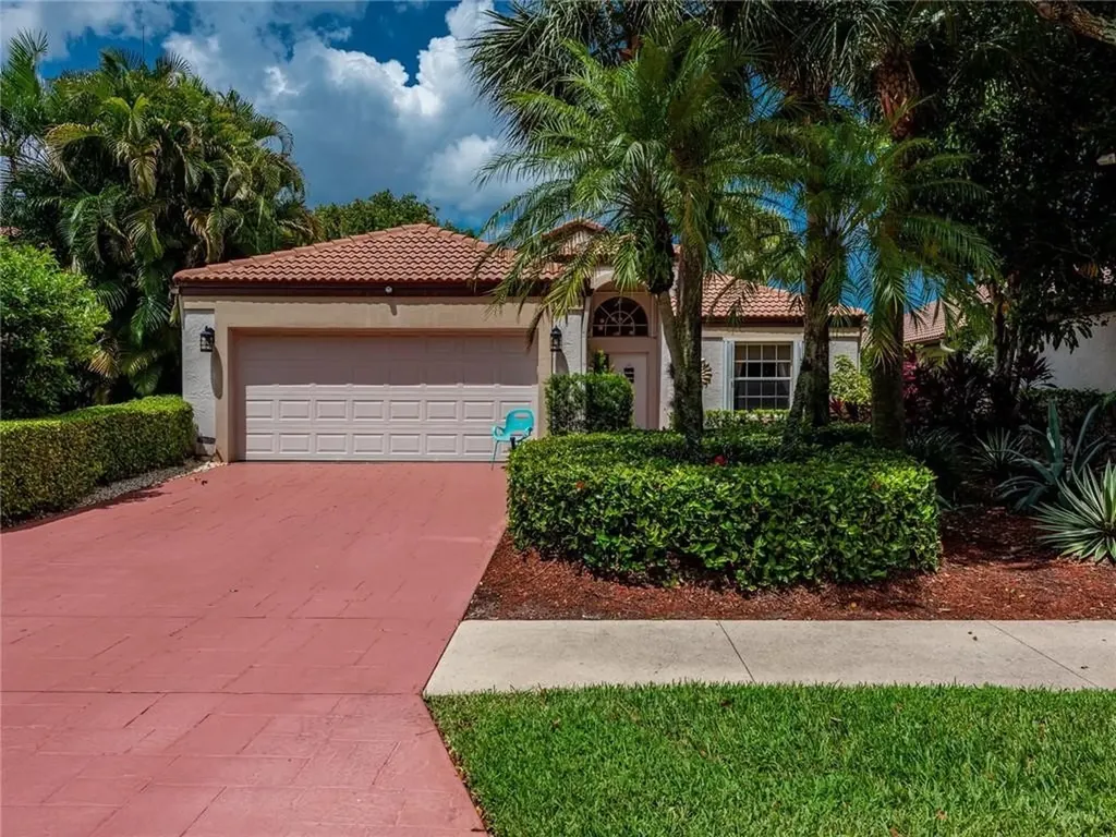 22594 Esplanada Drive Boca Raton FL 33433