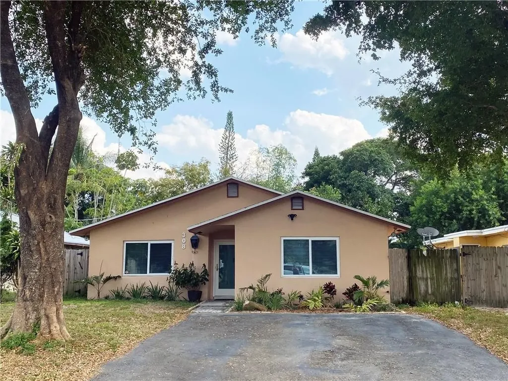 308 NE 7th Street Pompano Beach FL 33060