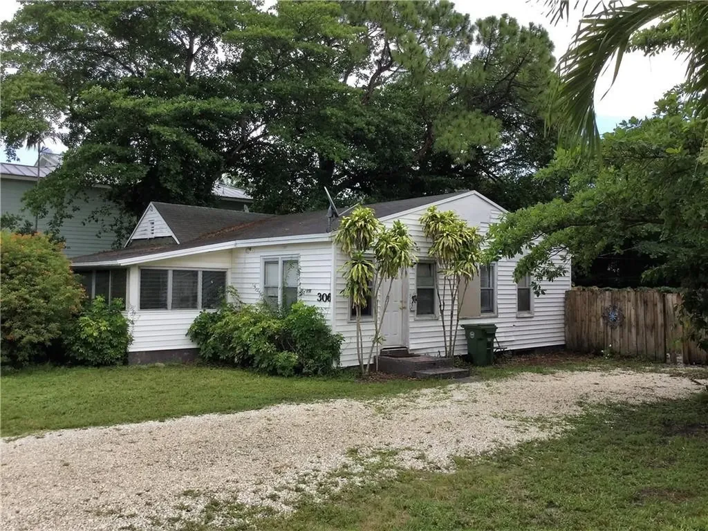 308 NE 21st Court Wilton Manors FL 33305