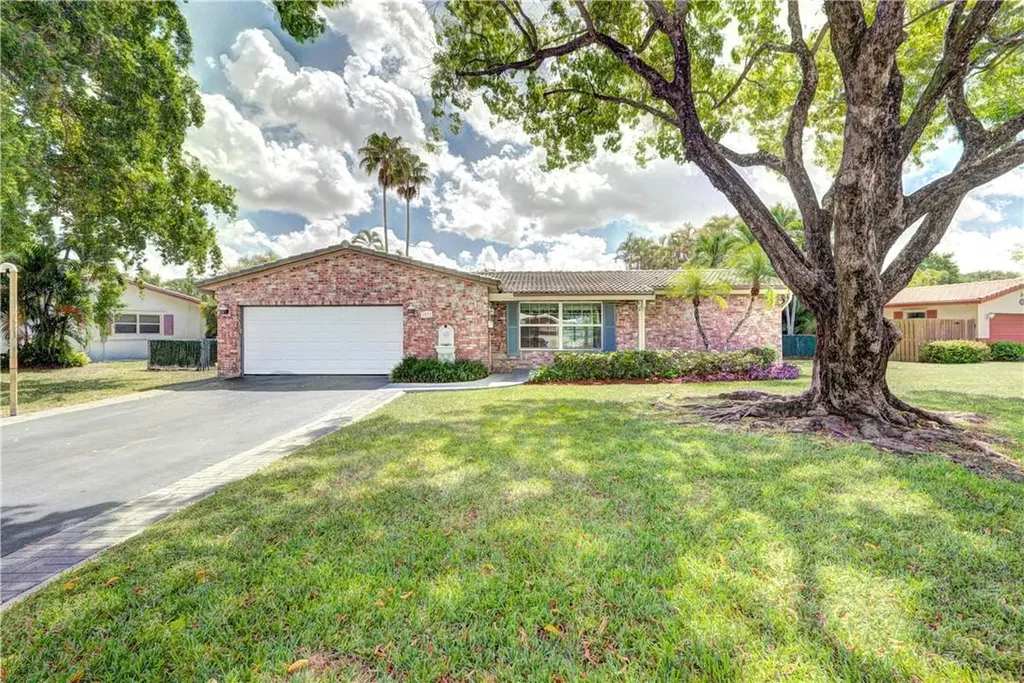 3851 NW 108th Drive Coral Springs FL 33065