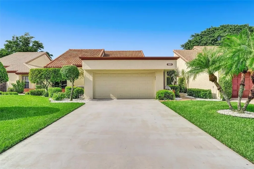 5702 Kiowa Circle Boynton Beach FL 33437