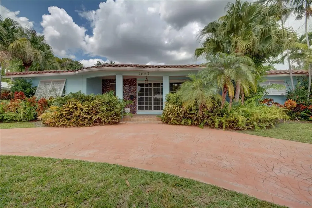 1231 Adams Street Hollywood FL 33019