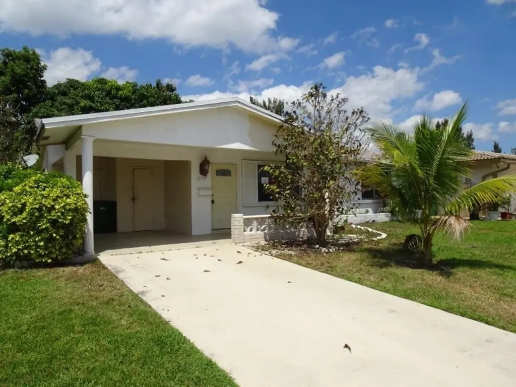 6515 NW 58th Street Tamarac FL 33321