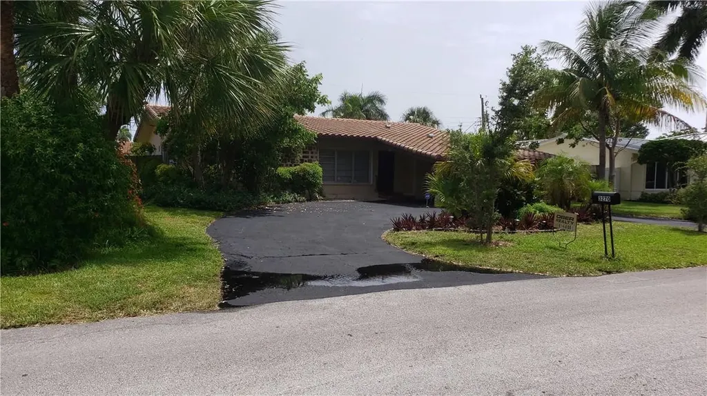 3270 Spanish River Drive Pompano Beach FL 33062