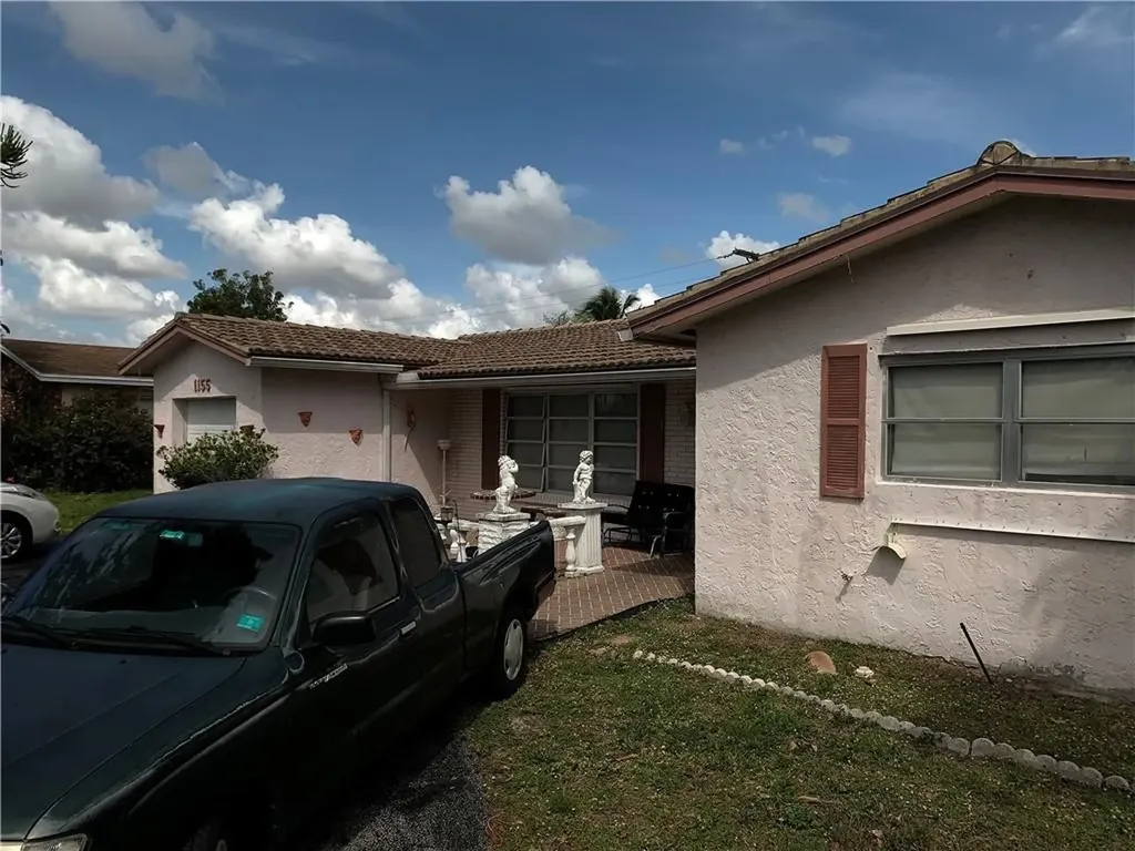 1155 SW 27th Place Boynton Beach FL 33426