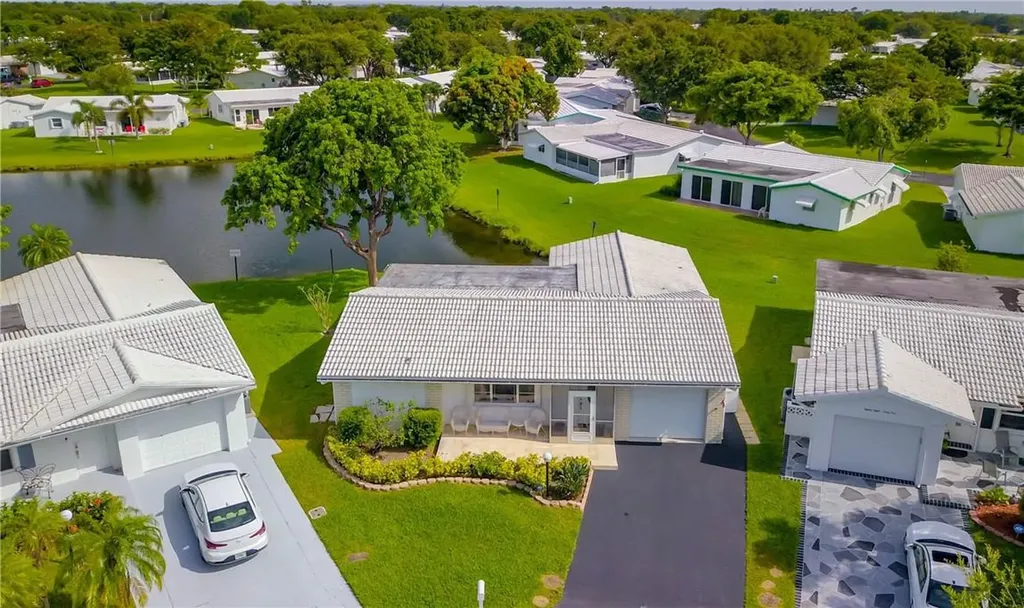 8871 NW 10th Place Plantation FL 33322