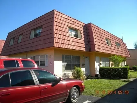 2542 NW 52nd Avenue Lauderhill FL 33313