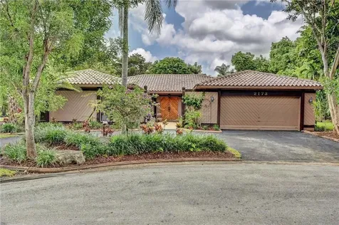 2173 NW 99th Way Coral Springs FL 33071